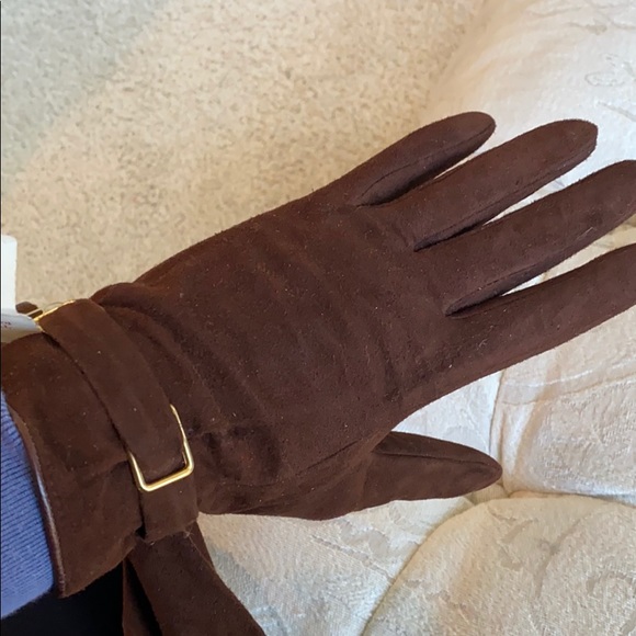 Lord & Taylor genuine Italian leather suede gloves - Picture 5 of 5